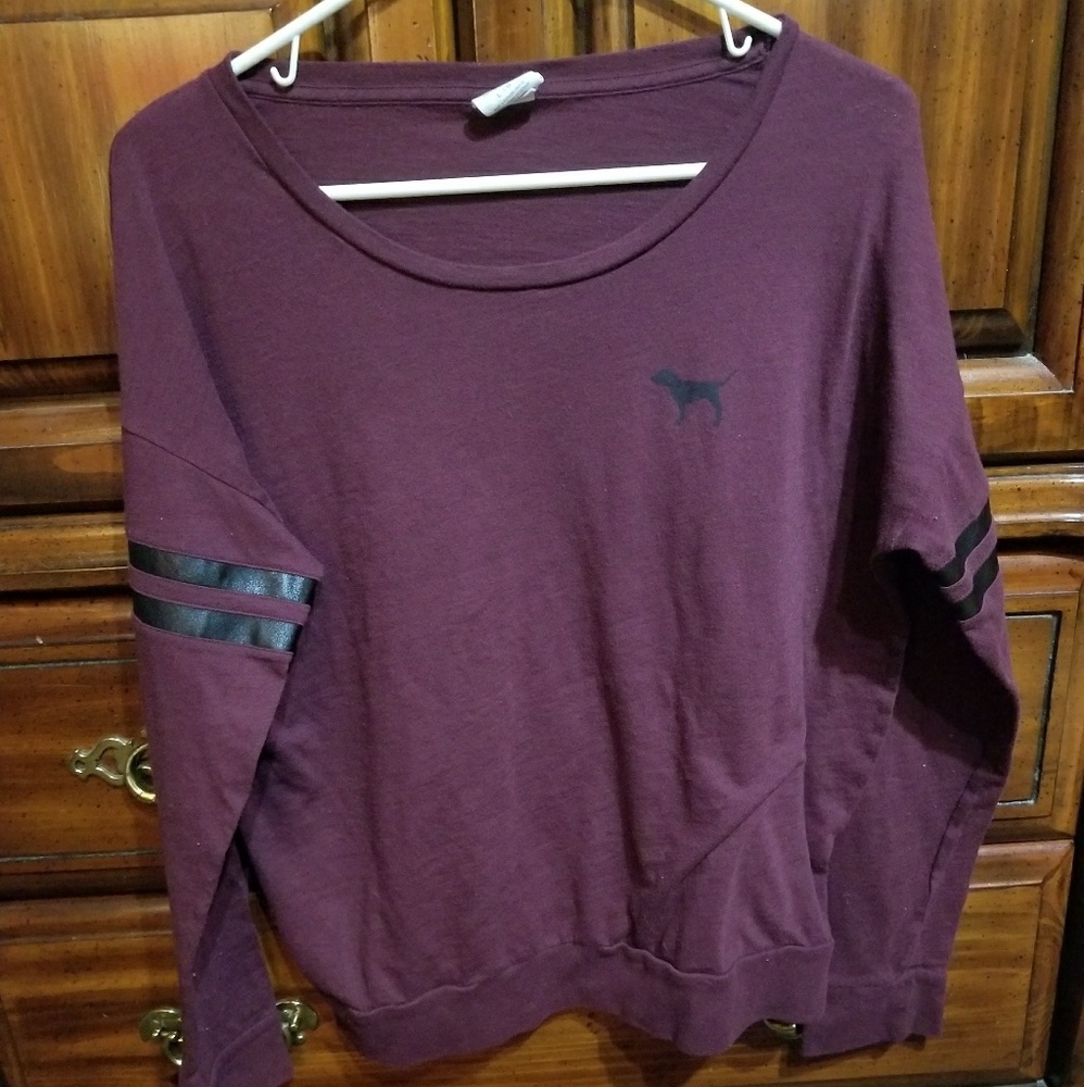 VS Pink long sleeve tee